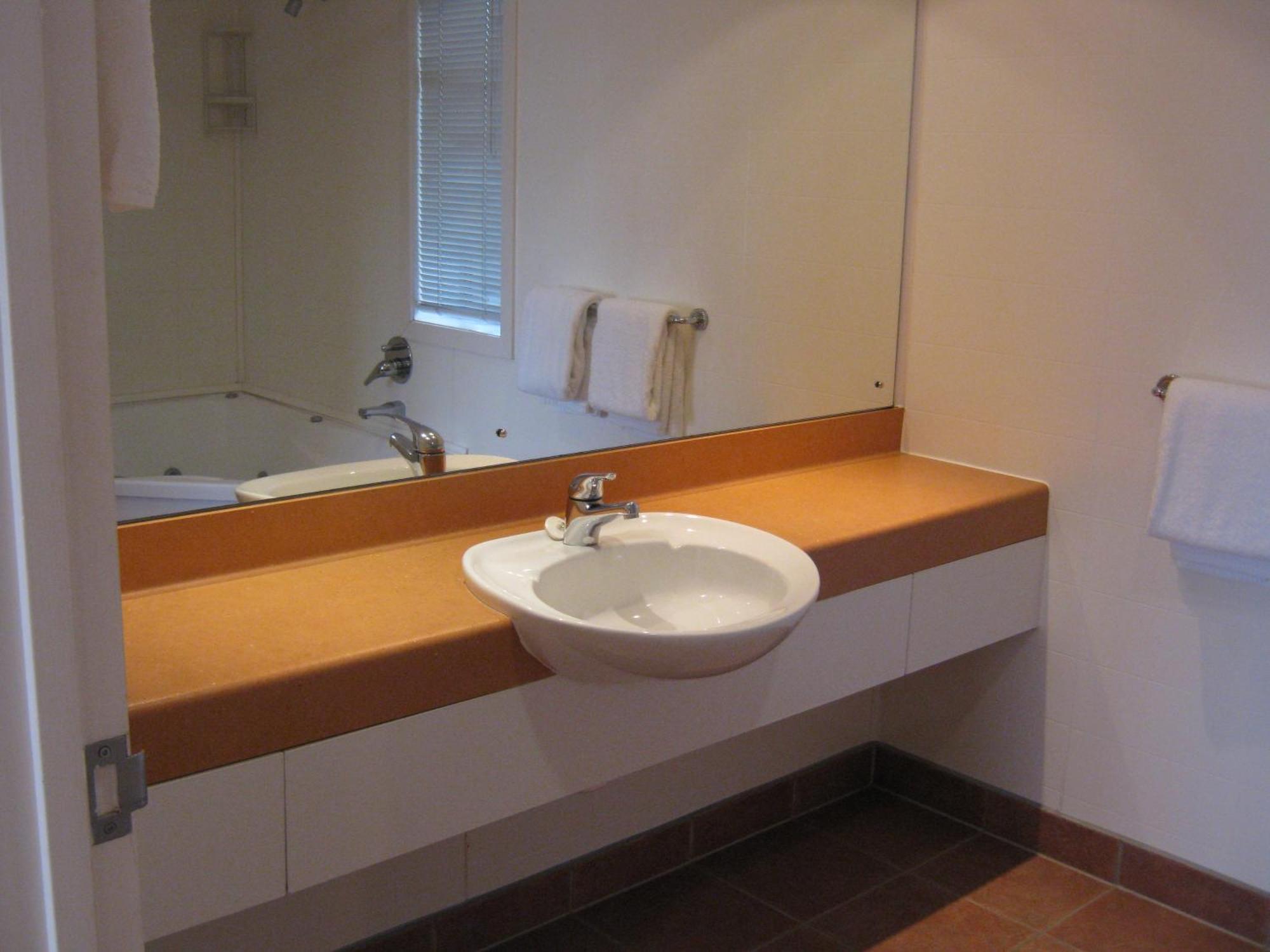 Albany Executive Motor Inn Limited Окленд Экстерьер фото