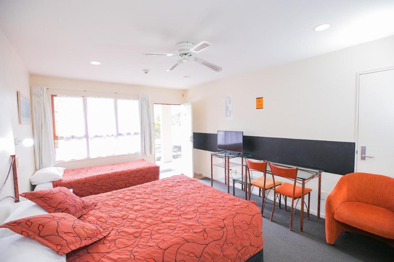 Albany Executive Motor Inn Limited Окленд Экстерьер фото