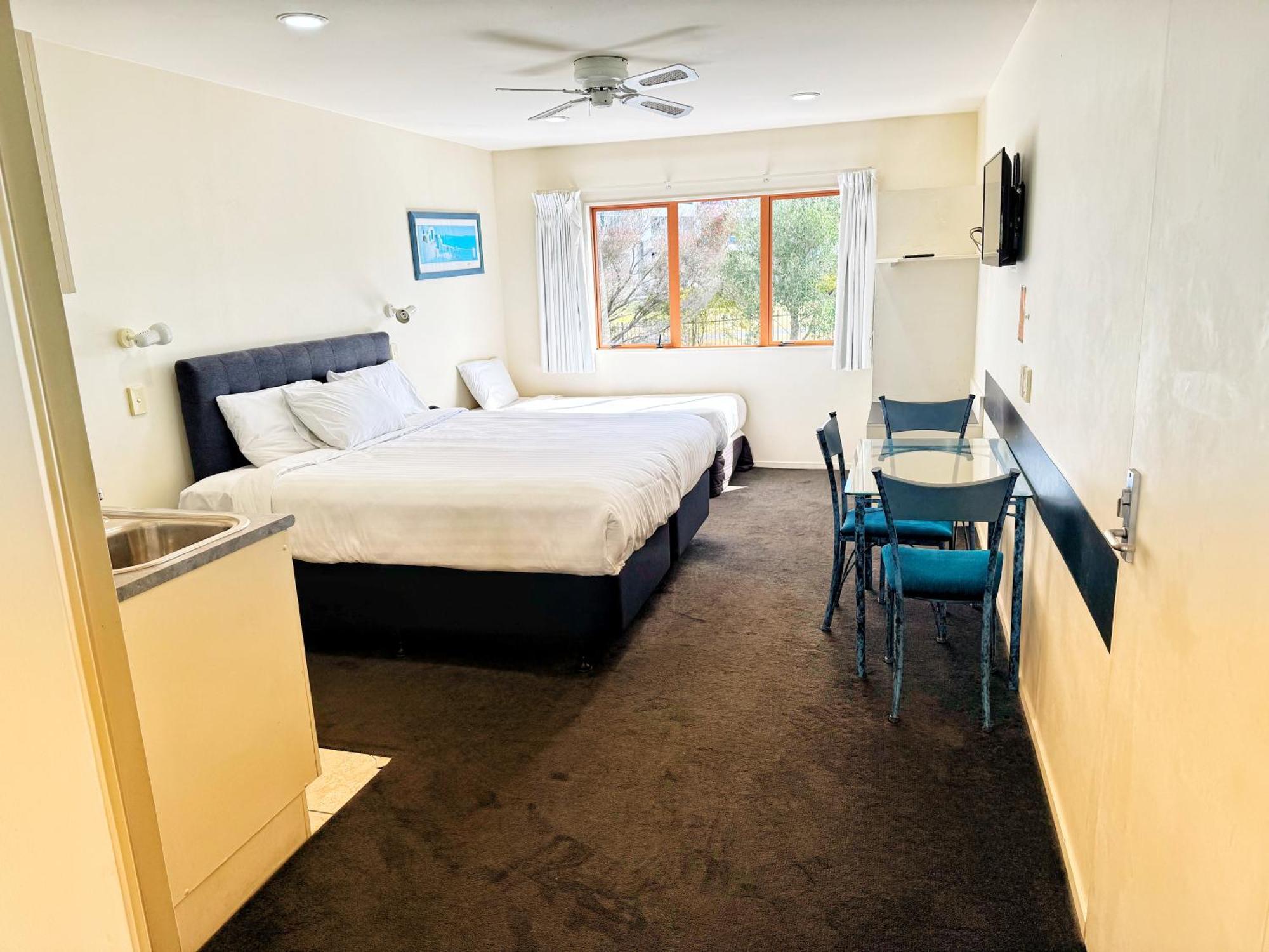Albany Executive Motor Inn Limited Окленд Экстерьер фото