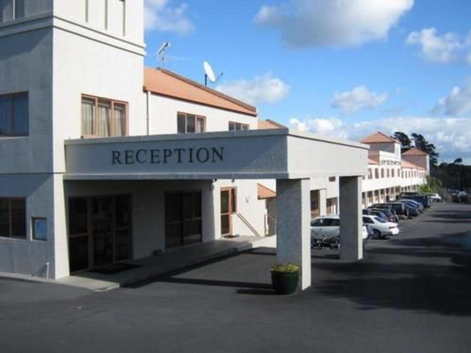 Albany Executive Motor Inn Limited Окленд Экстерьер фото