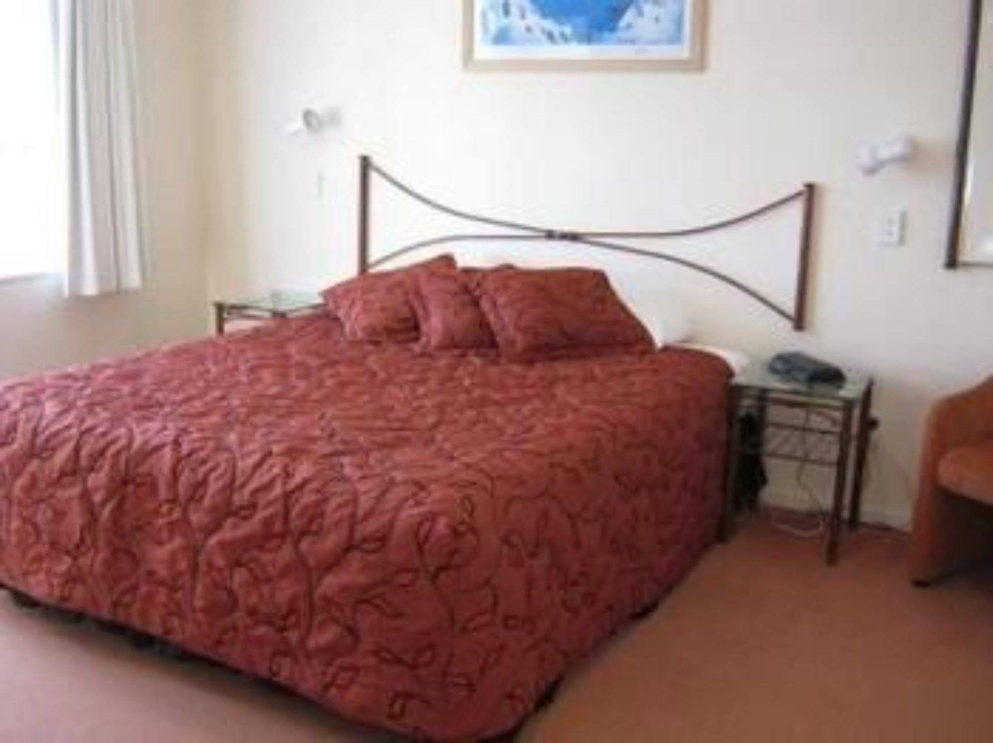 Albany Executive Motor Inn Limited Окленд Экстерьер фото